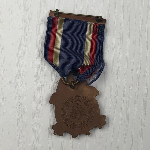 Vintage Sons of Union Veterans of the Civil War Membership Medal Badge Brooch - Picture 7 of 9